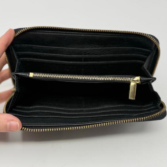 Tory Burch Amanda Zip Continental Wallet Black Pebbled Leather Gold Logo EUC - Picture 5 of 8
